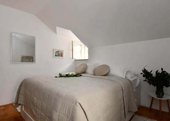 Apartments Lucia Old Town