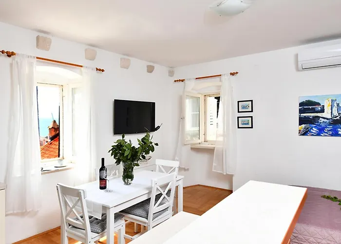 Apartments Lucia Old Town